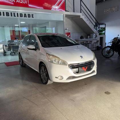 PEUGEOT 208 1.6 GRIFFE 16V FLEX 4P AUTOMÁTICO
